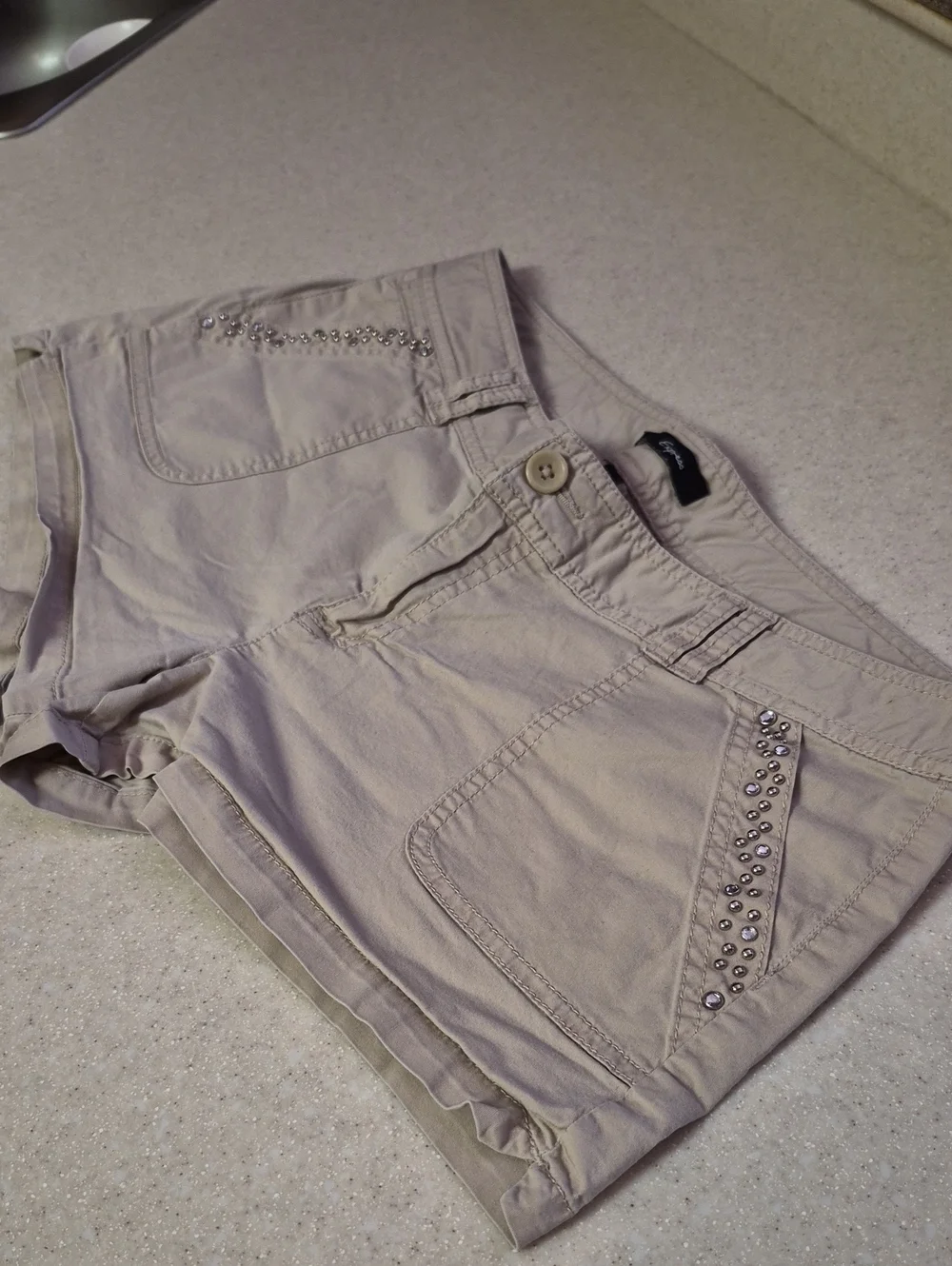 Express Khaki Stud-Embellished Jean Shorts Size 12 Low Rise 90s/Y2k